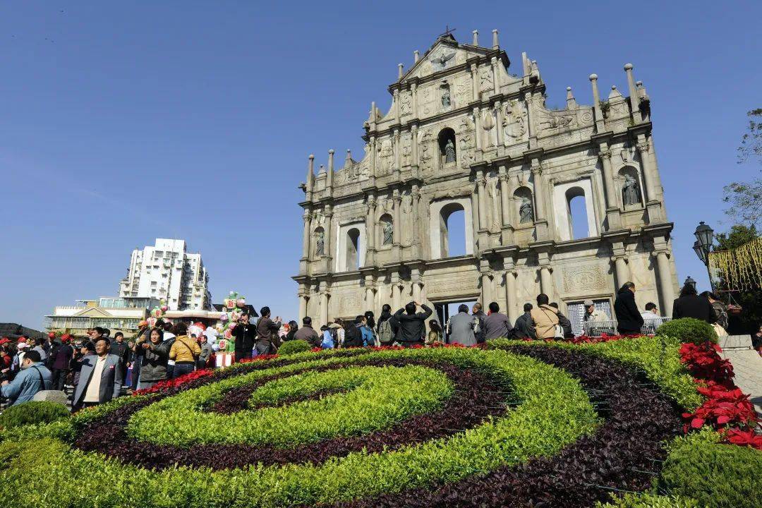 芳草地澳門免費(fèi)資料探索之旅，深入了解與獲取指南，澳門芳草地免費(fèi)資料探索指南，深入了解與獲取攻略