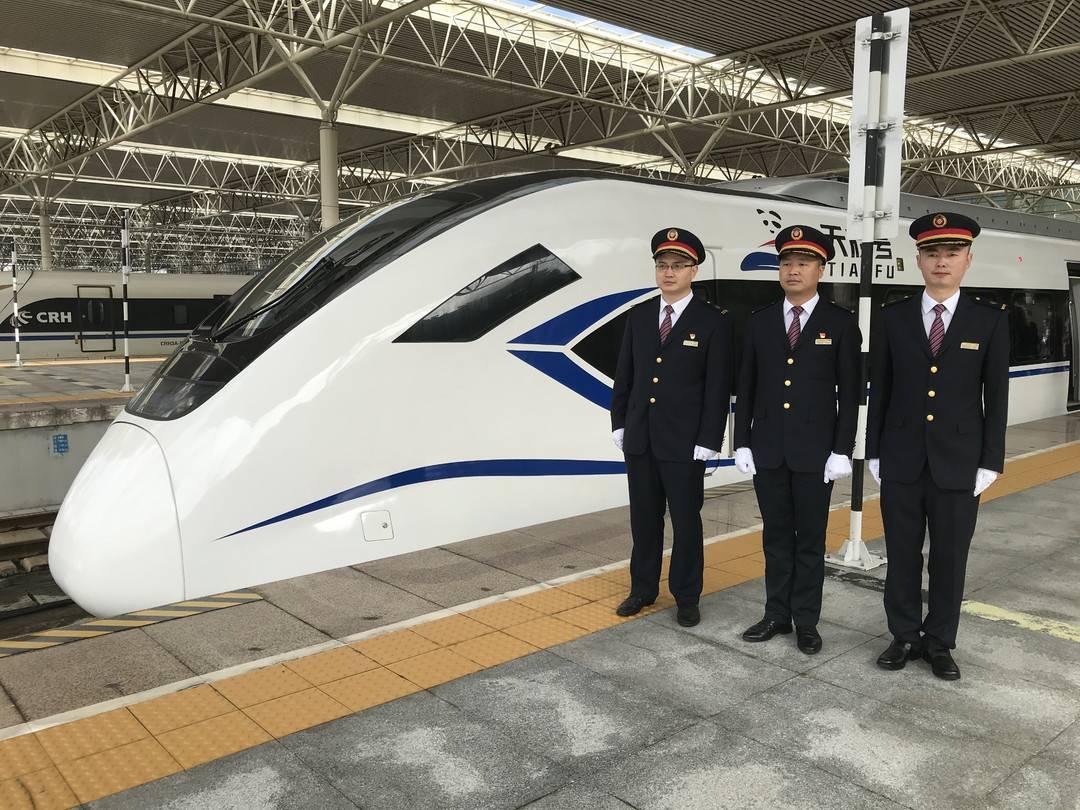 關(guān)于2025年正版射牌圖的深度探討，2025正版射牌圖深度解析與探討
