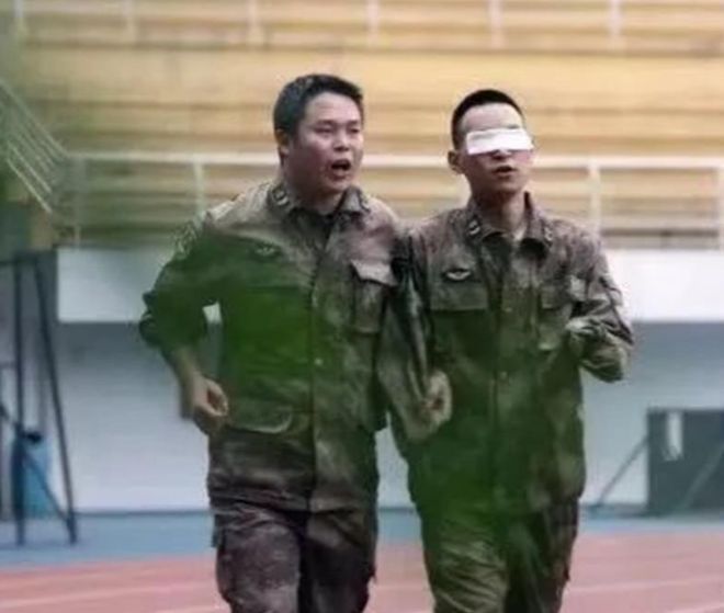 八一勛章與一等功，究竟哪個(gè)更為卓越？，八一勛章與一等功，哪個(gè)榮譽(yù)更為卓越？