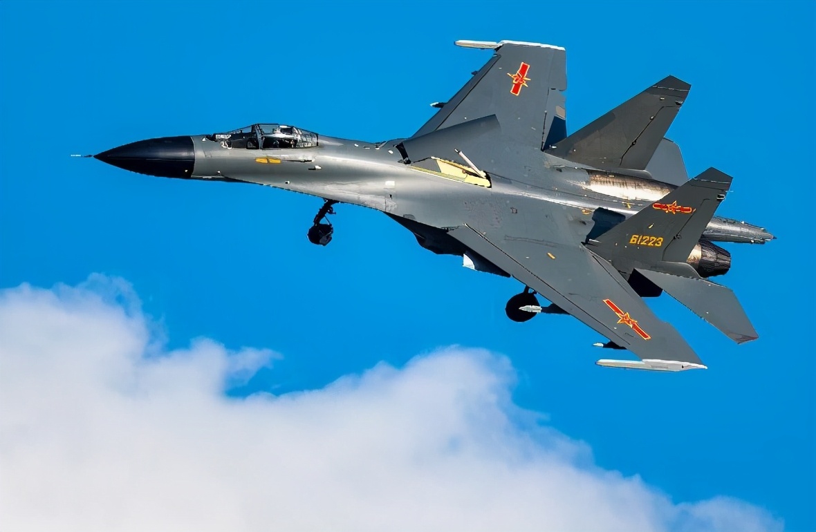 殲擊機殲11圖片，探索中國空軍的力量象征，中國空軍力量象征，殲11殲擊機圖片探索
