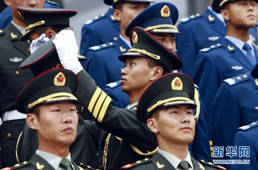 解放軍儀仗隊(duì)服裝，傳統(tǒng)與現(xiàn)代的完美結(jié)合，解放軍儀仗隊(duì)服裝，傳統(tǒng)與現(xiàn)代的完美交融