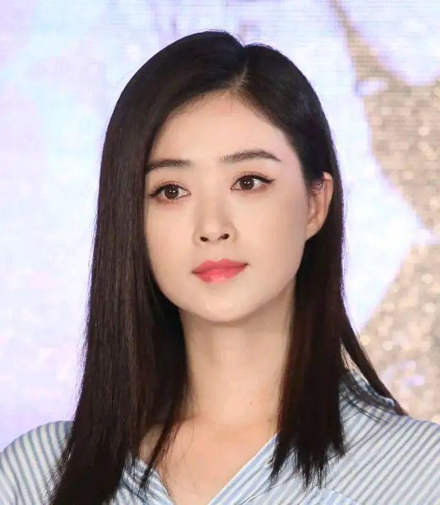 蔣欣個(gè)人資料簡(jiǎn)介及家世背景深度解析，蔣欣個(gè)人簡(jiǎn)介及家世背景深度探究