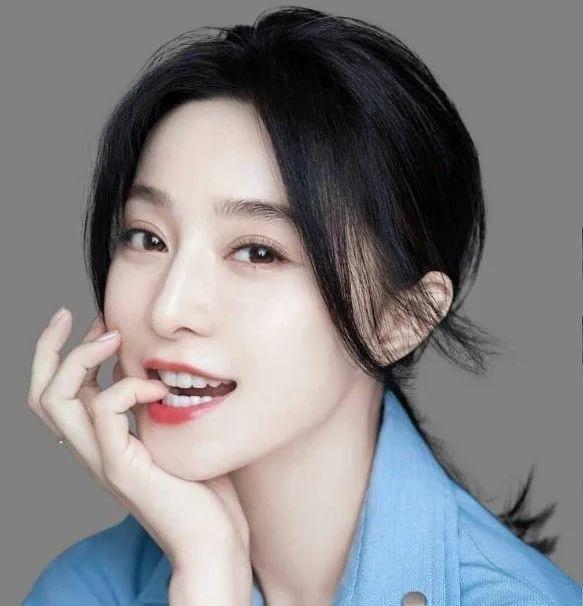 中國(guó)最美100位女明星壁紙，璀璨星光下的絕美瞬間，中國(guó)最美女明星壁紙，璀璨星光下的絕美瞬間TOP 100