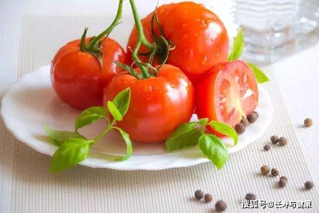 西紅柿的營(yíng)養(yǎng)價(jià)值，健康之寶的獨(dú)特魅力，西紅柿，營(yíng)養(yǎng)之寶，健康獨(dú)特魅力之源