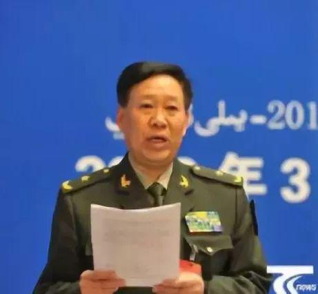 現(xiàn)任新疆軍區(qū)司令員，肩負重任，展現(xiàn)新時代風采，新疆軍區(qū)司令員展現(xiàn)新時代風采與重任擔當