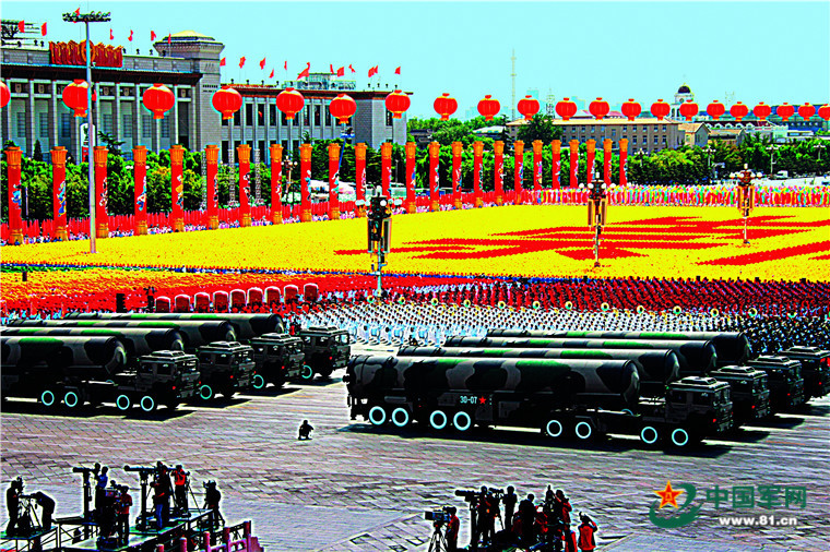 盛世盛典，回顧2009年國(guó)慶大閱兵全程精彩瞬間，盛世盛典回顧，2009年國(guó)慶大閱兵精彩瞬間全記錄
