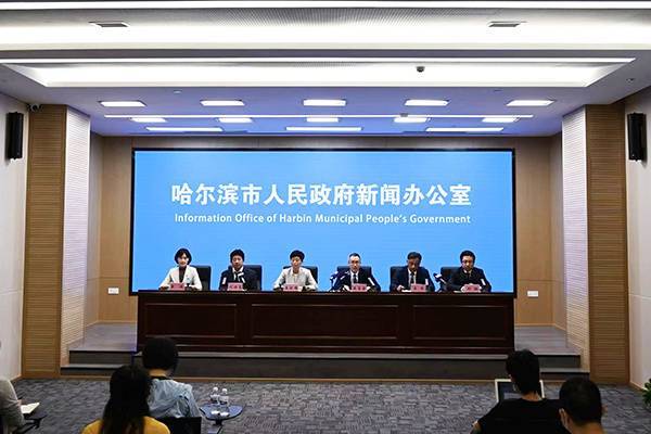 黃石市市發(fā)展和改革委員會最新領(lǐng)導(dǎo)團(tuán)隊(duì)介紹，黃石市發(fā)展和改革委員會領(lǐng)導(dǎo)團(tuán)隊(duì)介紹